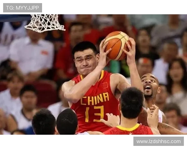 各队争相报价姚明引发热议球迷期待新赛季精彩对决